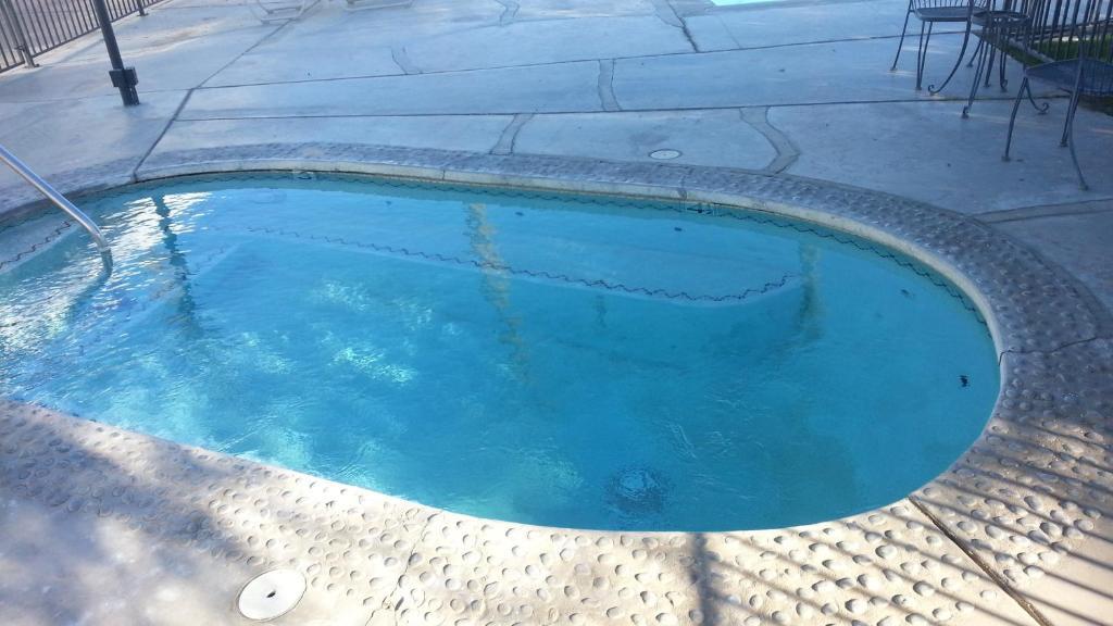 Western Sands Motel Indio Bagian luar foto